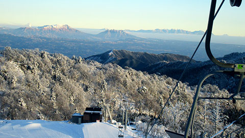 五ヶ瀬ハイランドスキー場の頂上からの風景